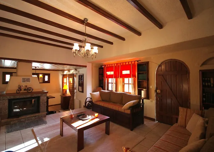 Pine By Alure Apartment